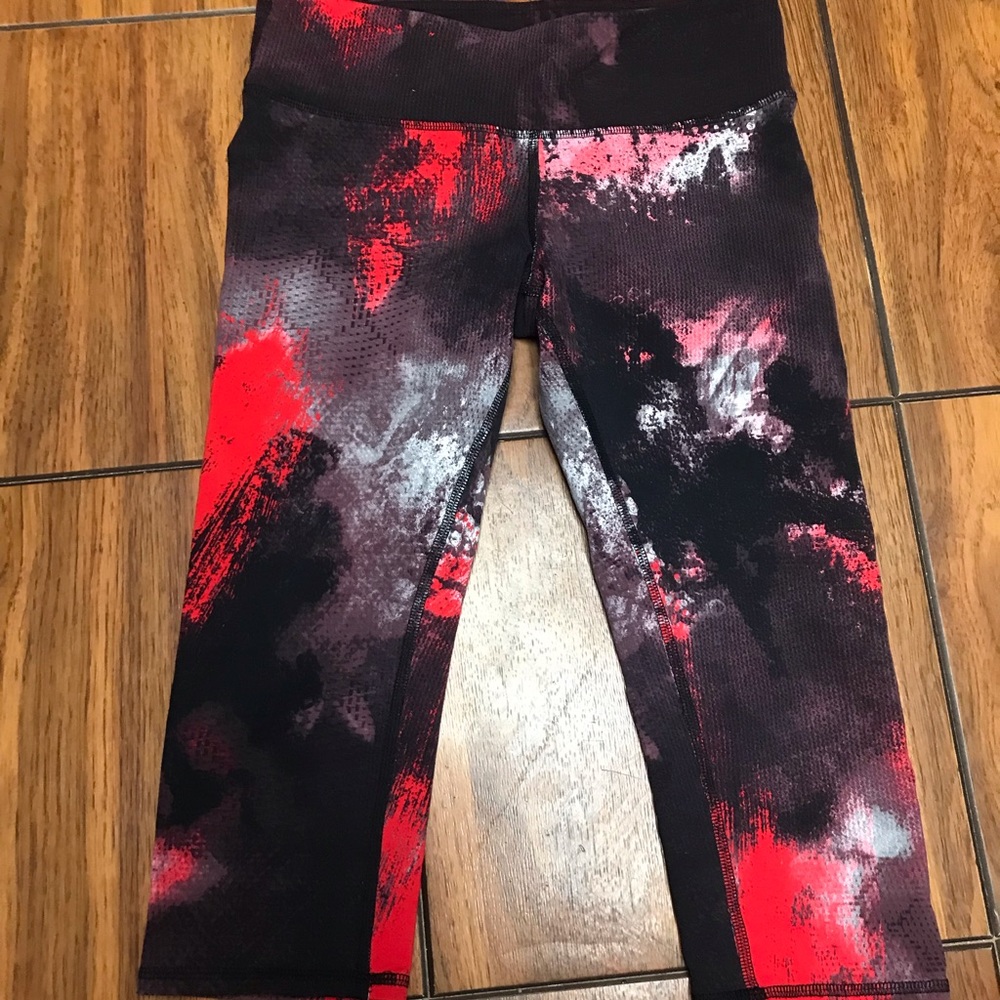 Alo yoga Airbrush Capri Size none red & black - Picture 7 of 10